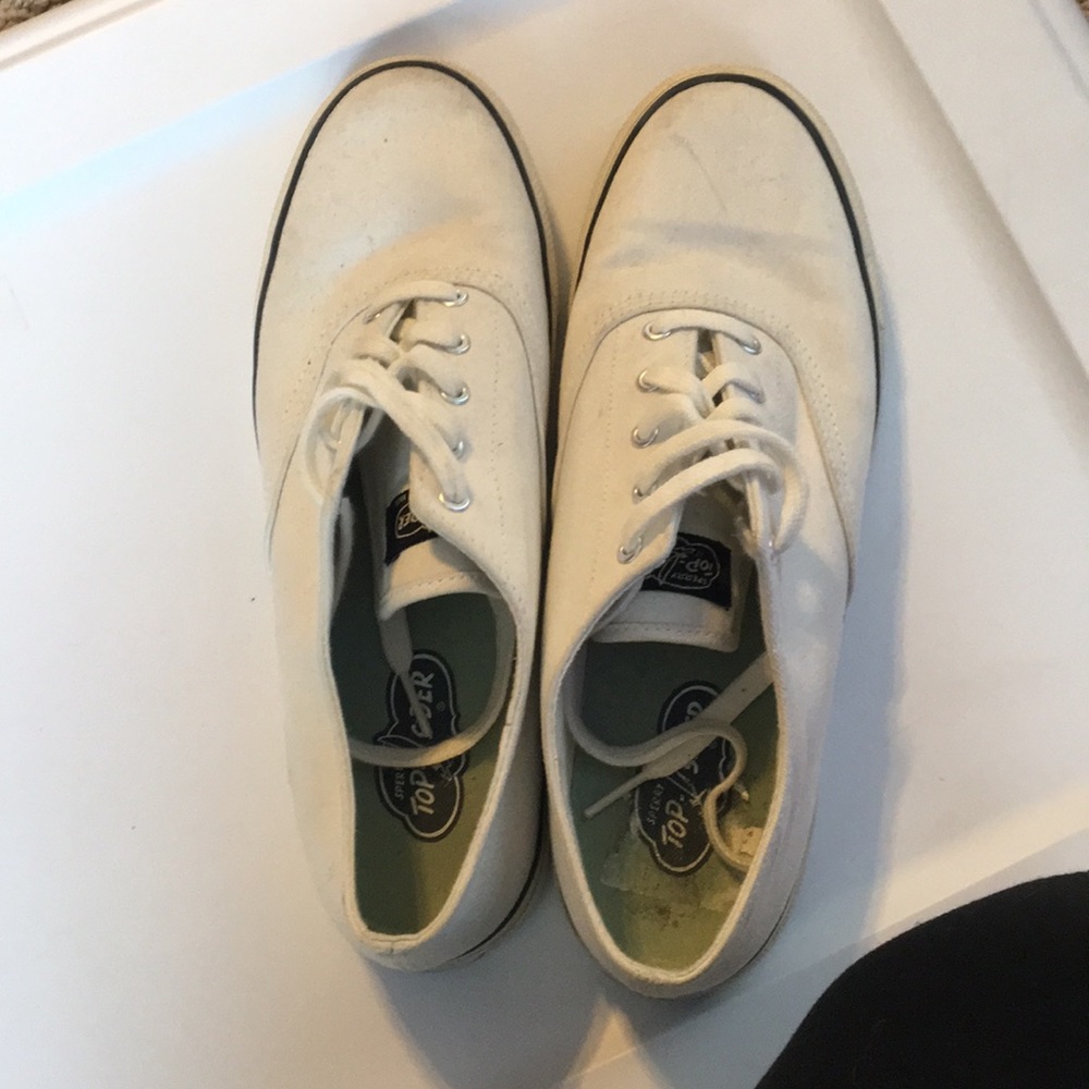 White Top spider shoe